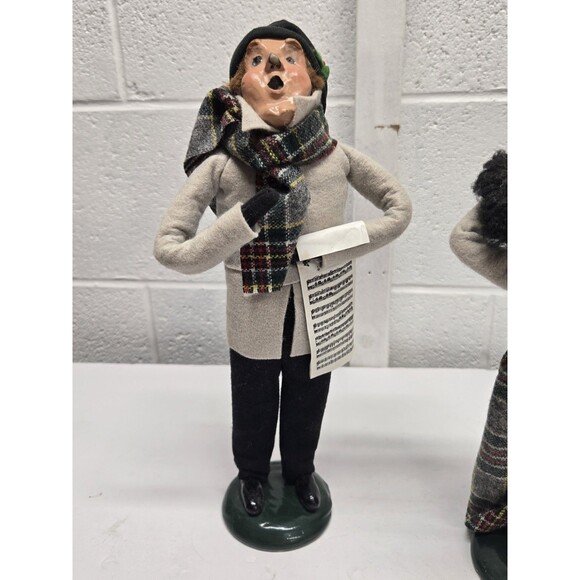 Byers Choice Retired 1988 Woman Caroler DATED/SIGNED Man for free - Picture 9 of 13